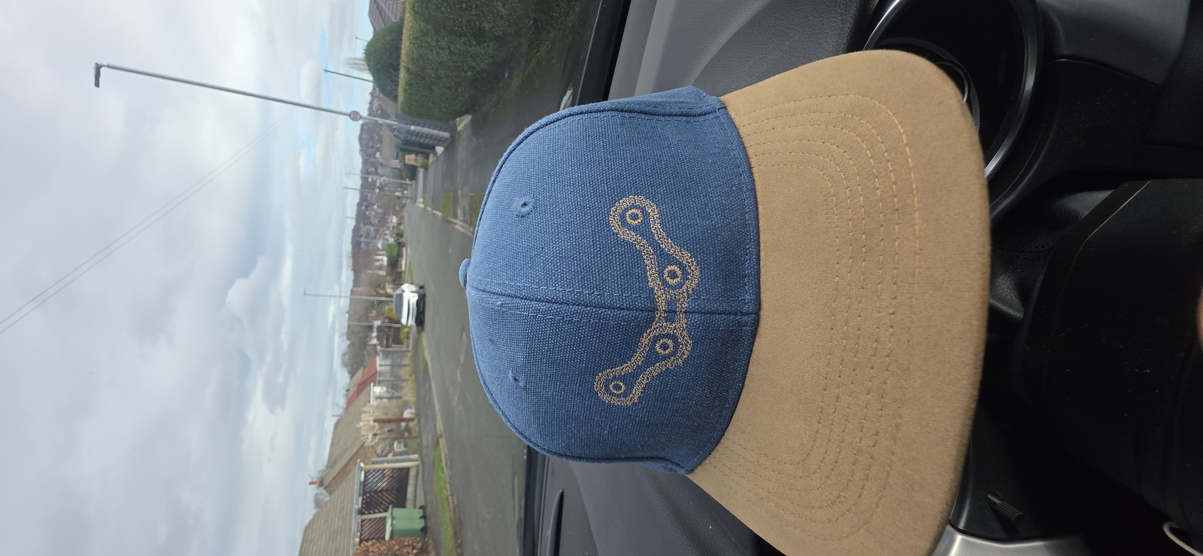 T'NORTH cap design